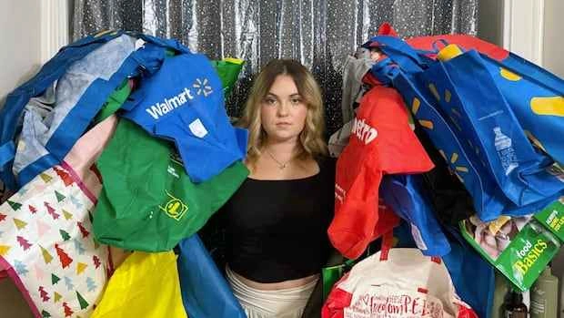 Shoppers Drug Mart Bags - 10 - photo 4