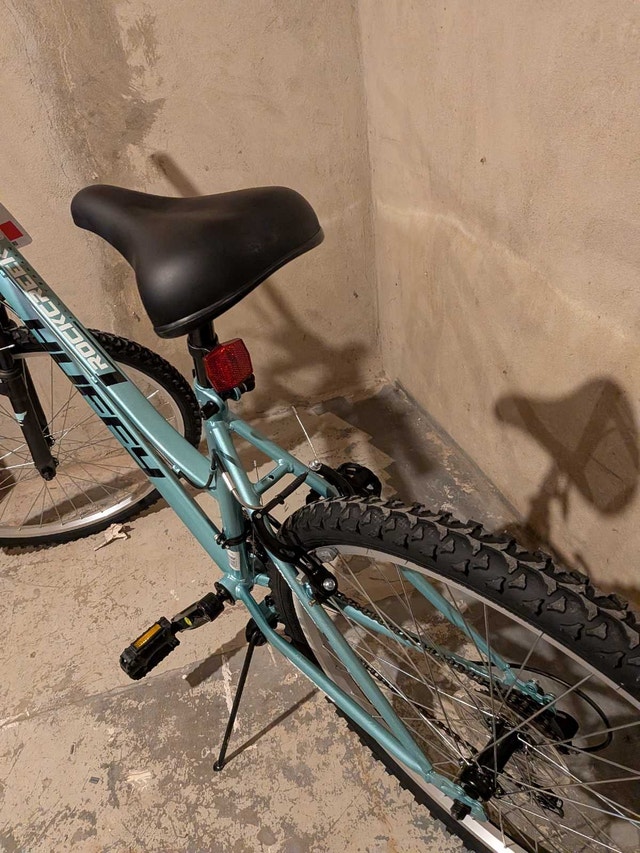 Huffy Rock Creek 26-inch Ladies' 18-speed Mountain Bike, Teal - photo 3