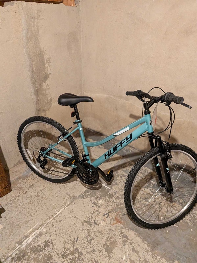 Huffy Rock Creek 26-inch Ladies' 18-speed Mountain Bike, Teal - photo 5