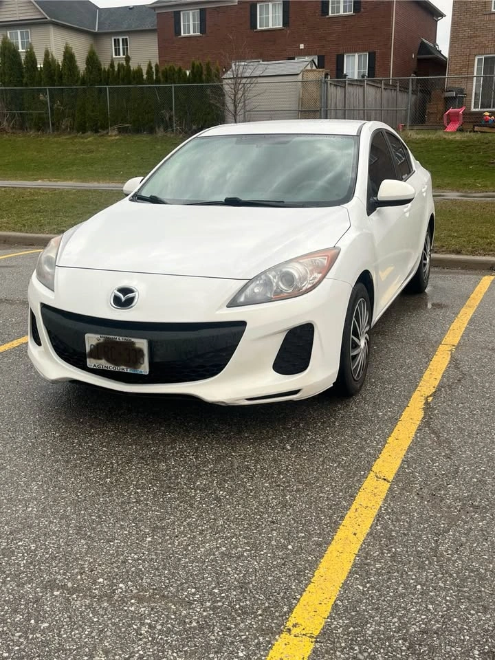 2013 Mazda 3 GS Selling As Is - photo 2