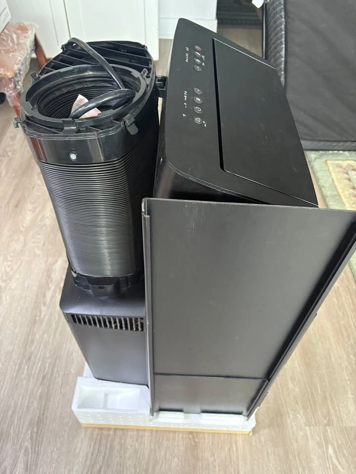Danby Portable Air Conditioner - 14,000 BTU (One Season Use) - photo 2