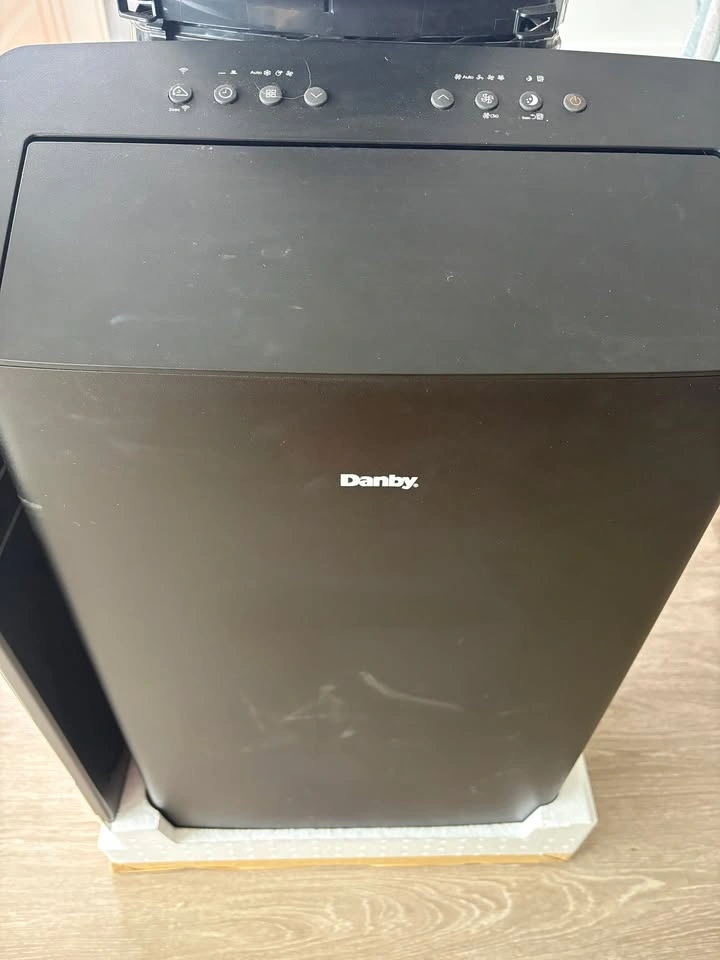Danby Portable Air Conditioner - 14,000 BTU (One Season Use) - photo 3