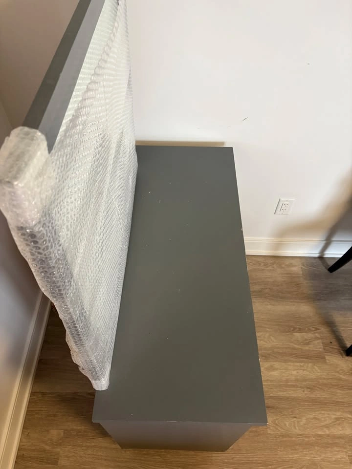 Grey Dresser with Mirror + Accent Chair Set - photo 3