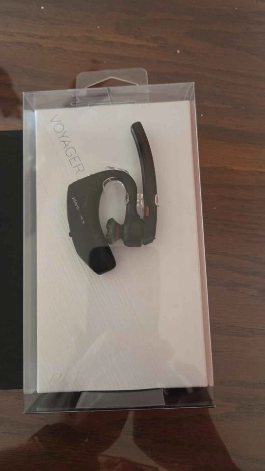 Voyager 5200 Bluetooth Headset - photo 3