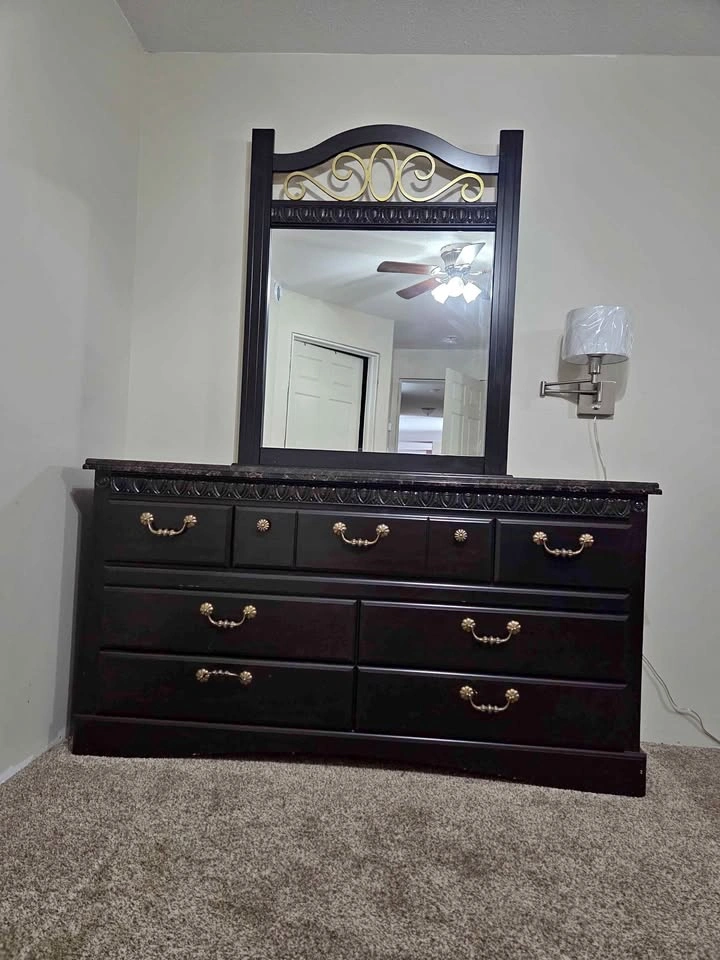 Bkack dresser w/mirror and 2 night stands