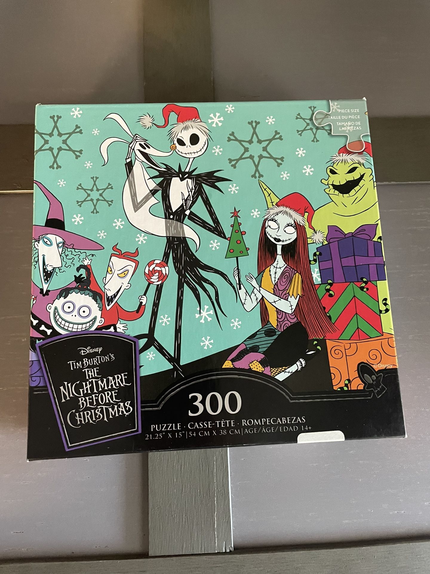 Tim Burton's Nightmare Before Christmas 300 Piece Puzzle