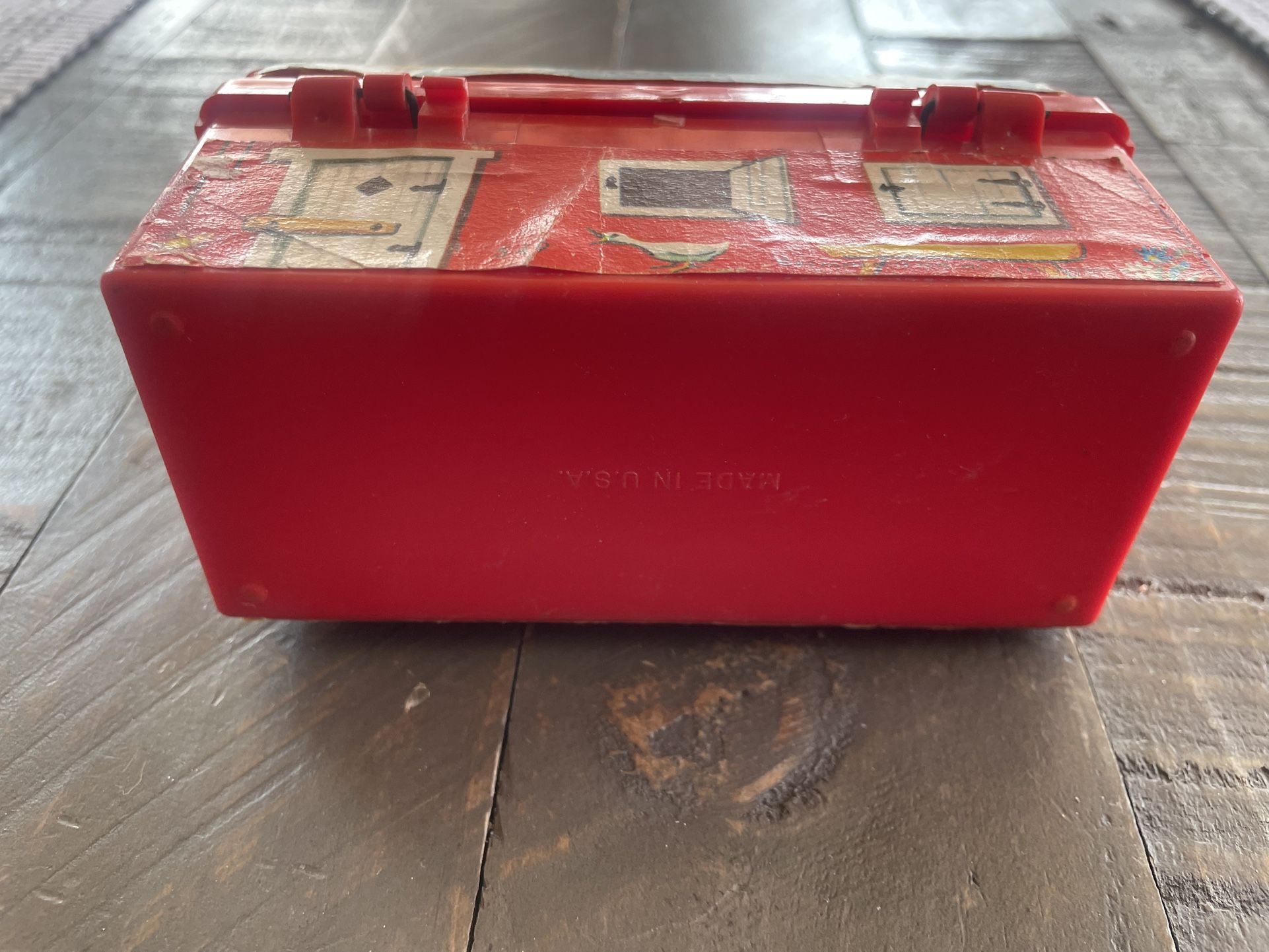 Vintage 1962 Fisher Price Barn Lunch Box - Model #549 - photo 3
