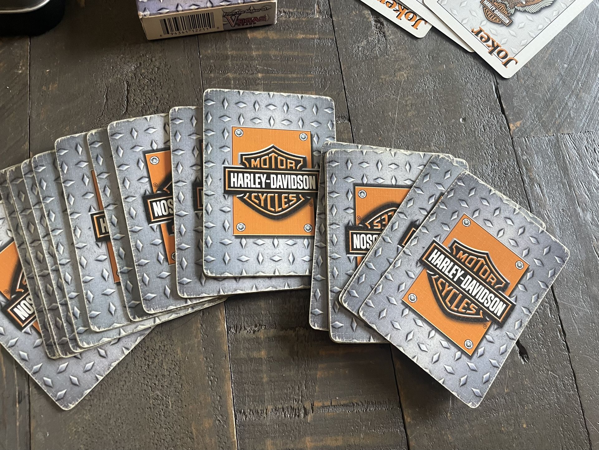 Vintage Harley Davidson Diamond Plate Tin w/ 2 Card Decks - photo 4