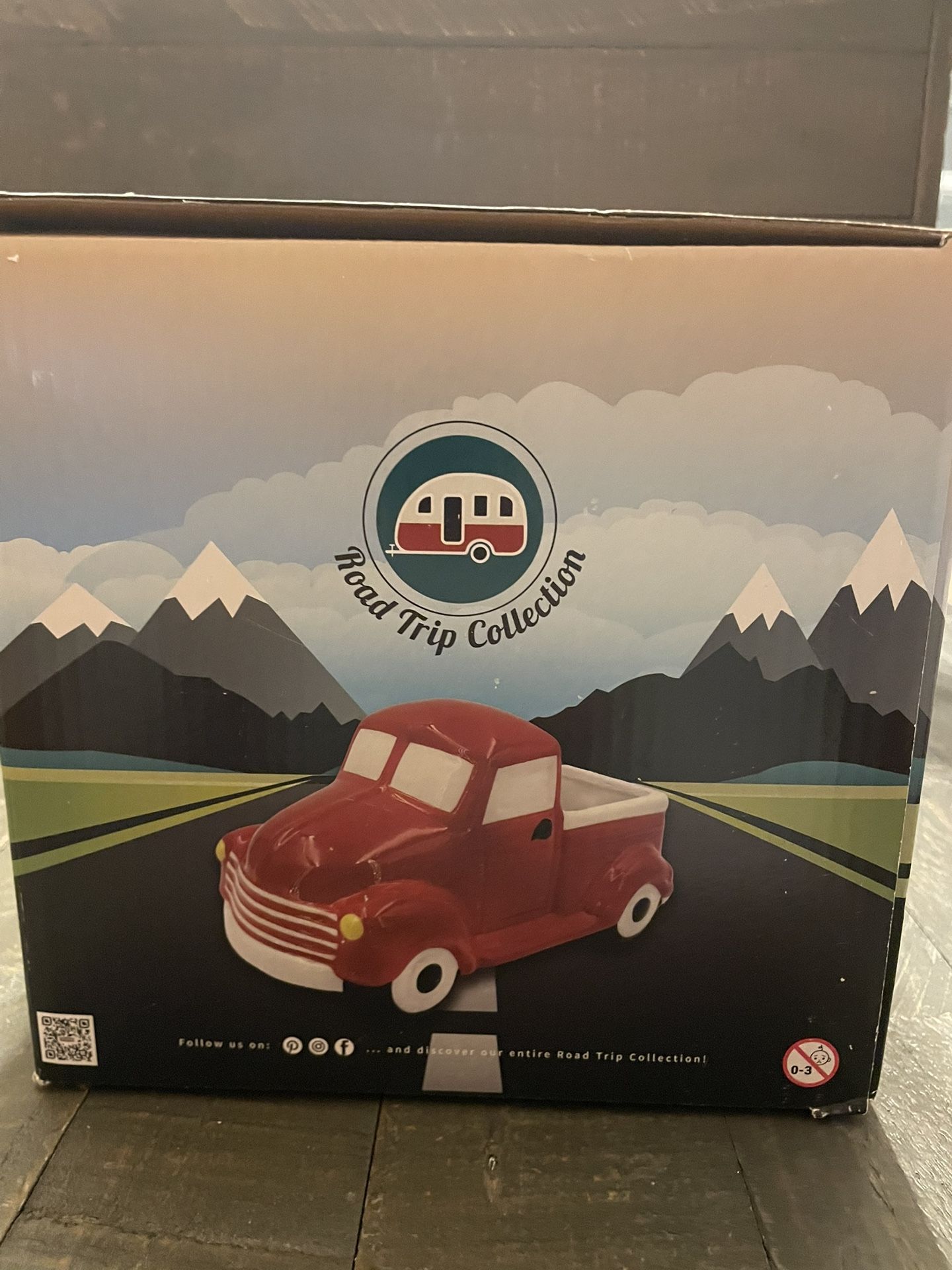 Collectible Road Trip Pickup Truck Planter Pot - photo 5