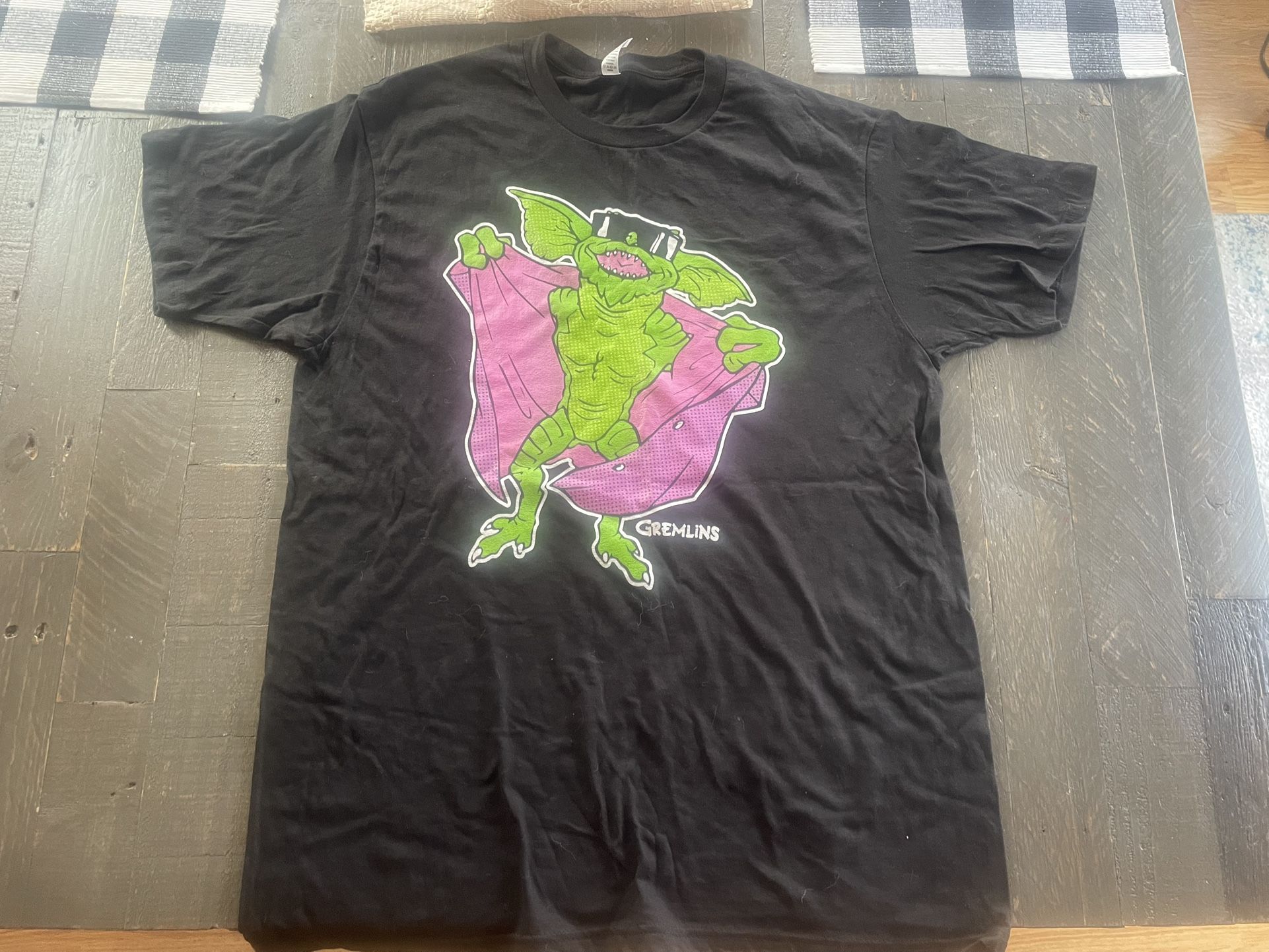 NEW - Men's Gremlins Stripe Mohawk Short Sleeve Graphic Tee - XL