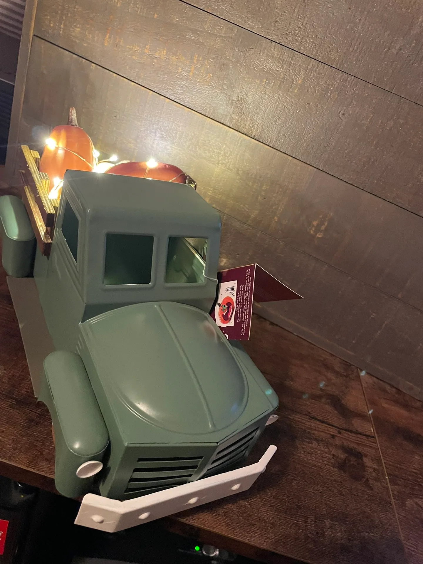 NEW - Metal LED w Timer Dog Fall Pickup Truck - photo 3