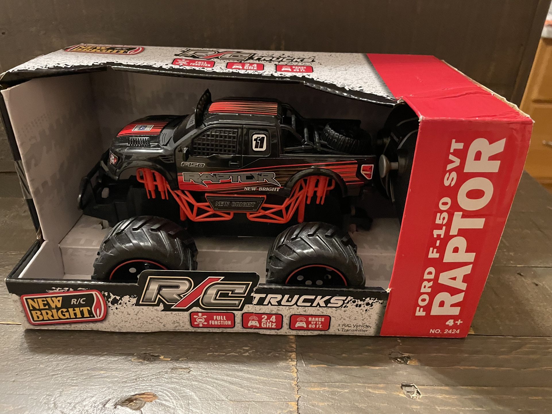 New Bright R/C Ford Raptor SVT Truck
