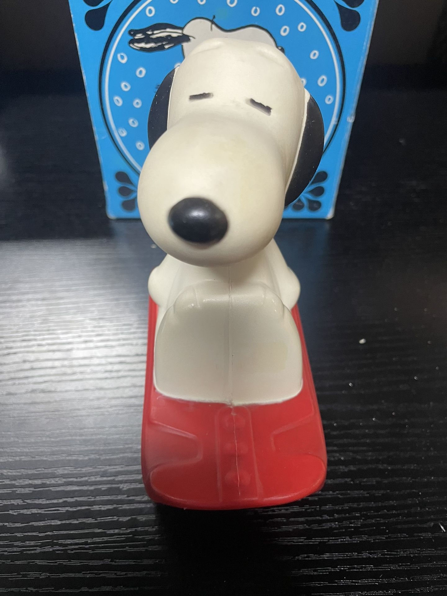 Vintage Avon Snoopy Bubble Bath Snow Flyer 1972 Red Sled - photo 3