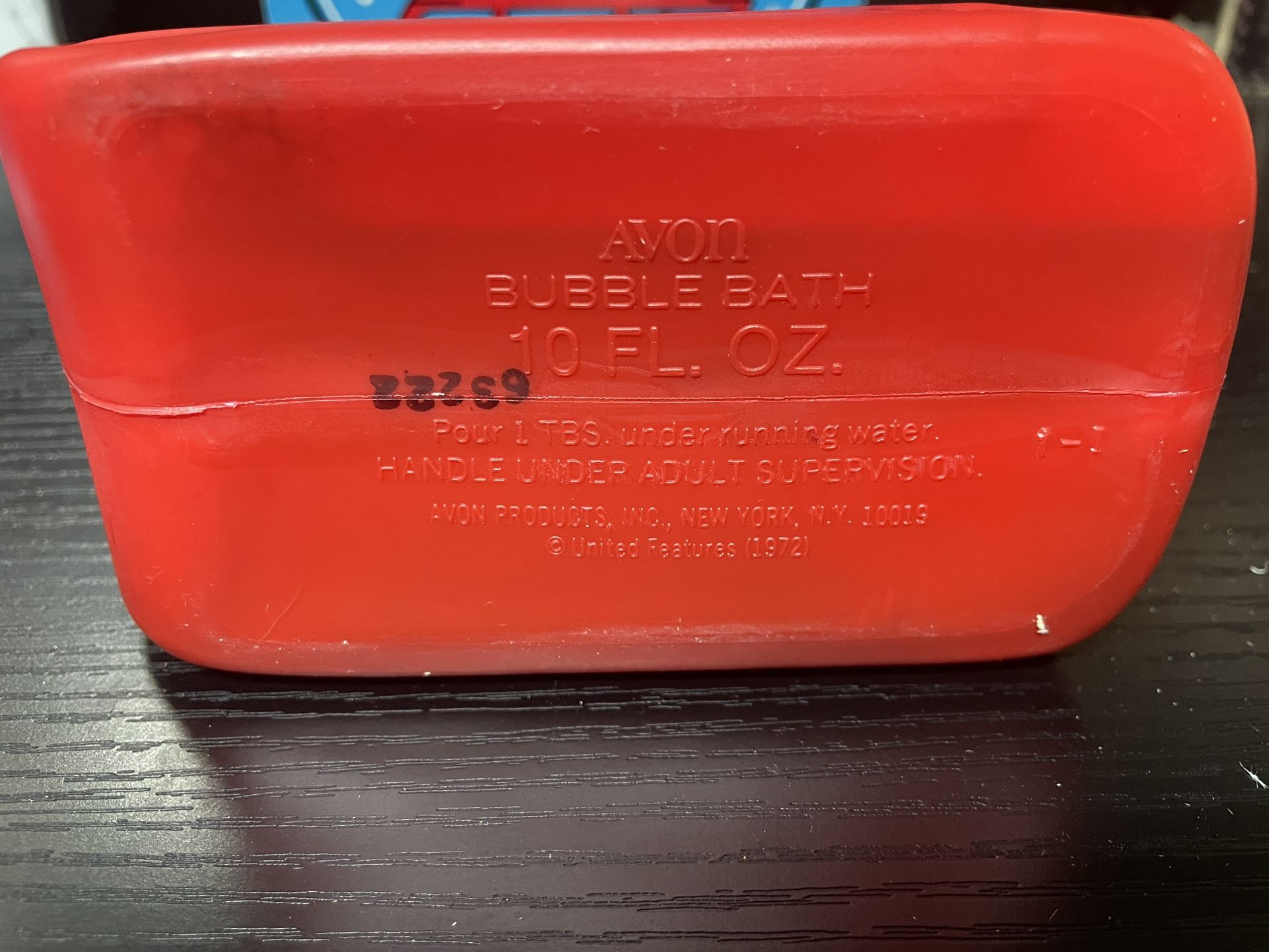 Vintage Avon Snoopy Bubble Bath Snow Flyer 1972 Red Sled - photo 4