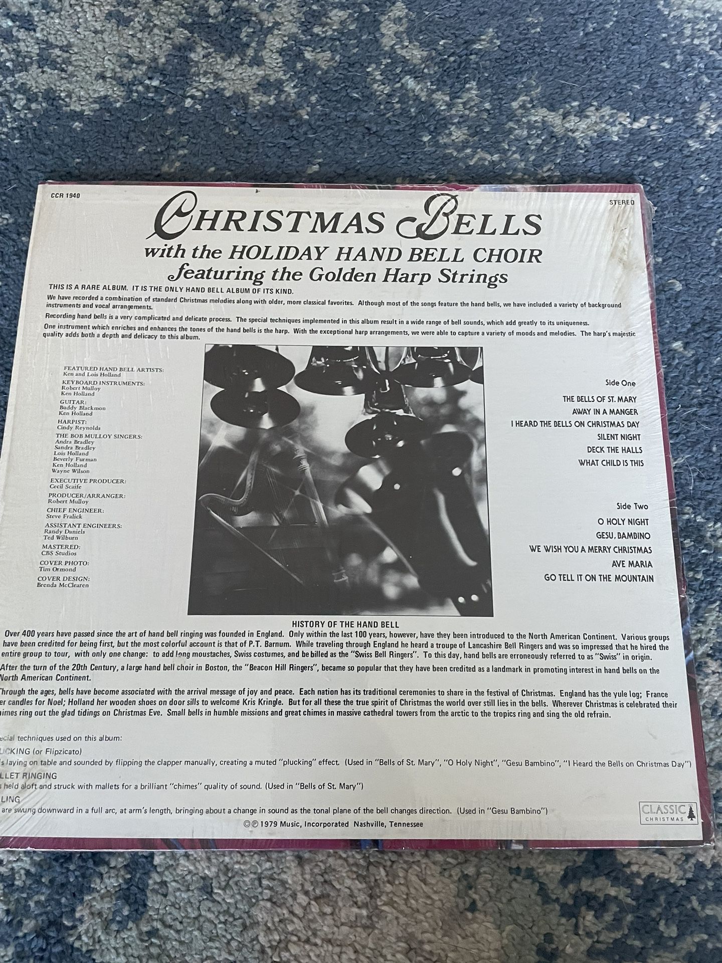 3 Vintage Christmas Vinyl Records - Music Box Favorites, Bells, - photo 3