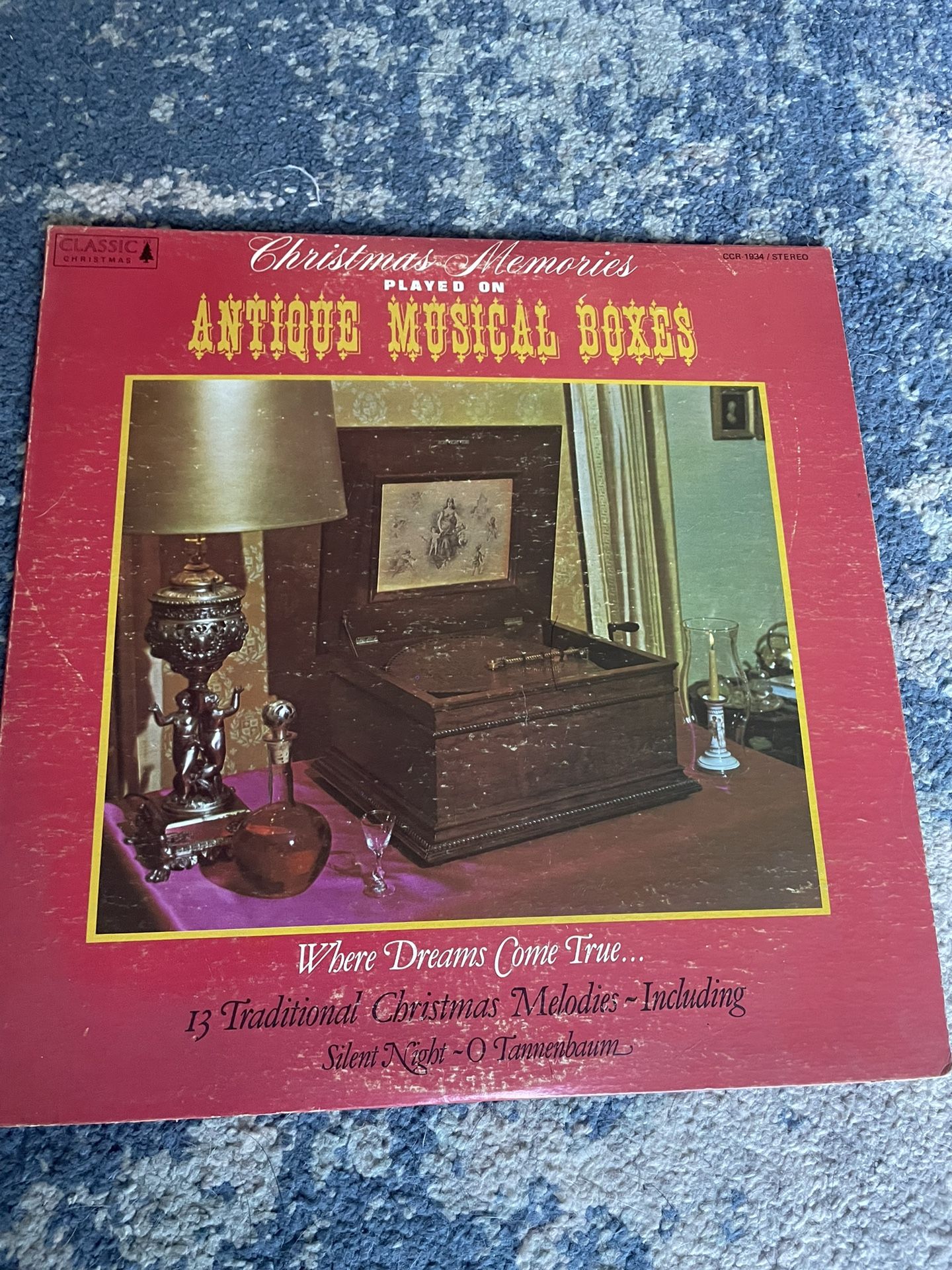 3 Vintage Christmas Vinyl Records - Music Box Favorites, Bells, - photo 4