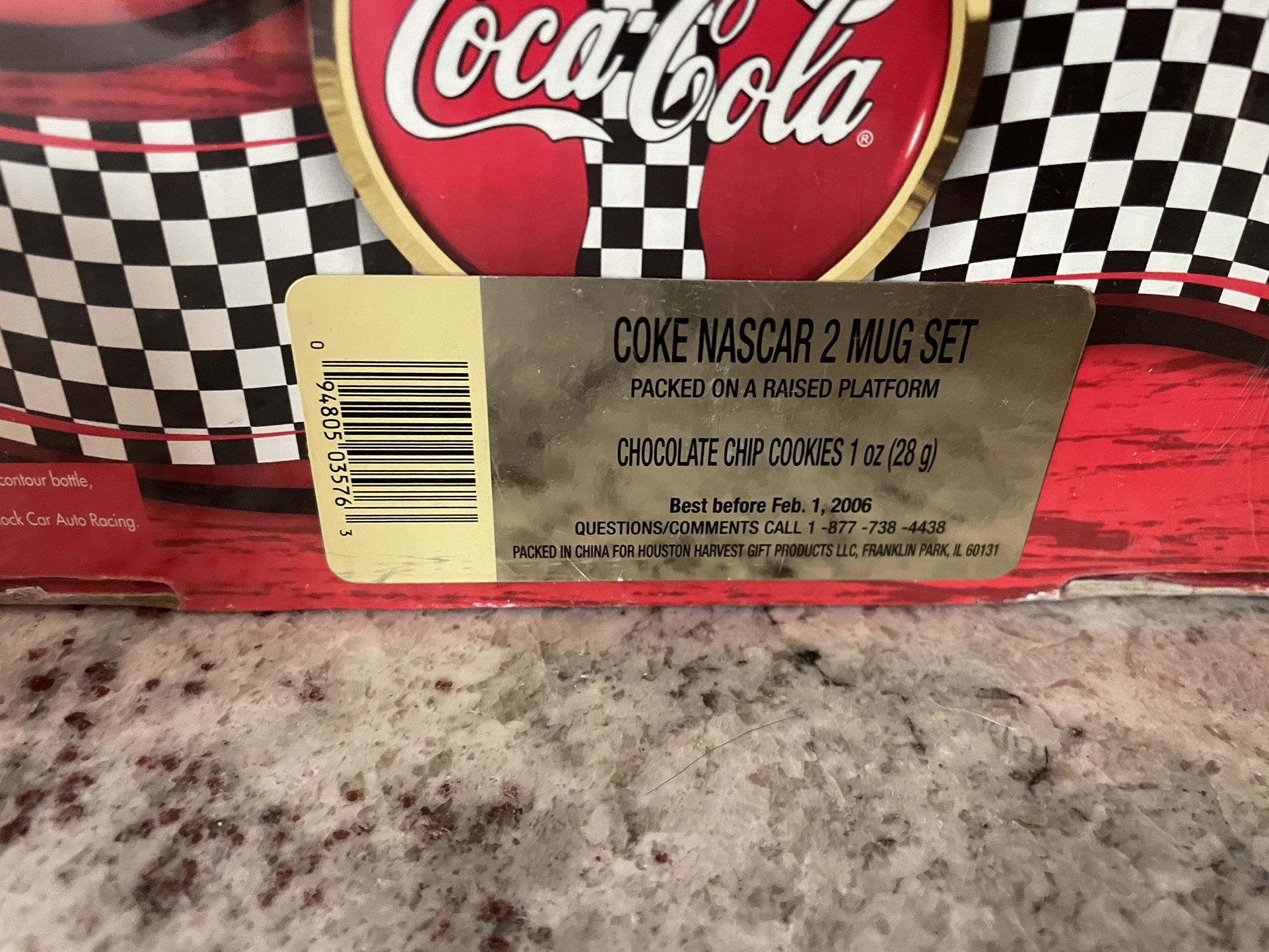 Coca-Cola Vintage Tins & Nascar Mug Set - photo 5