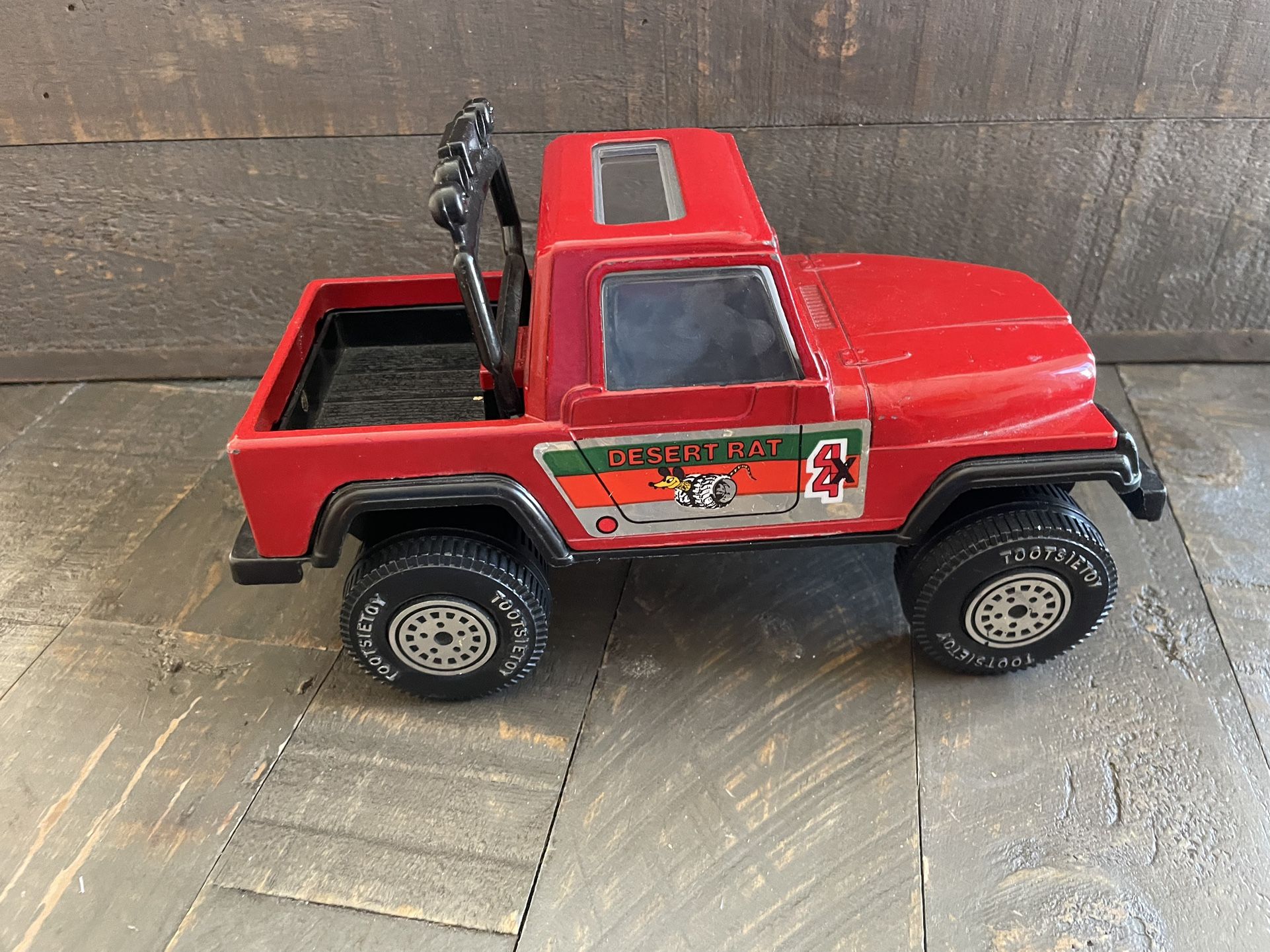 Vintage Tootsie Toy Jeep Desert Rat 4X4 Toy - photo 3