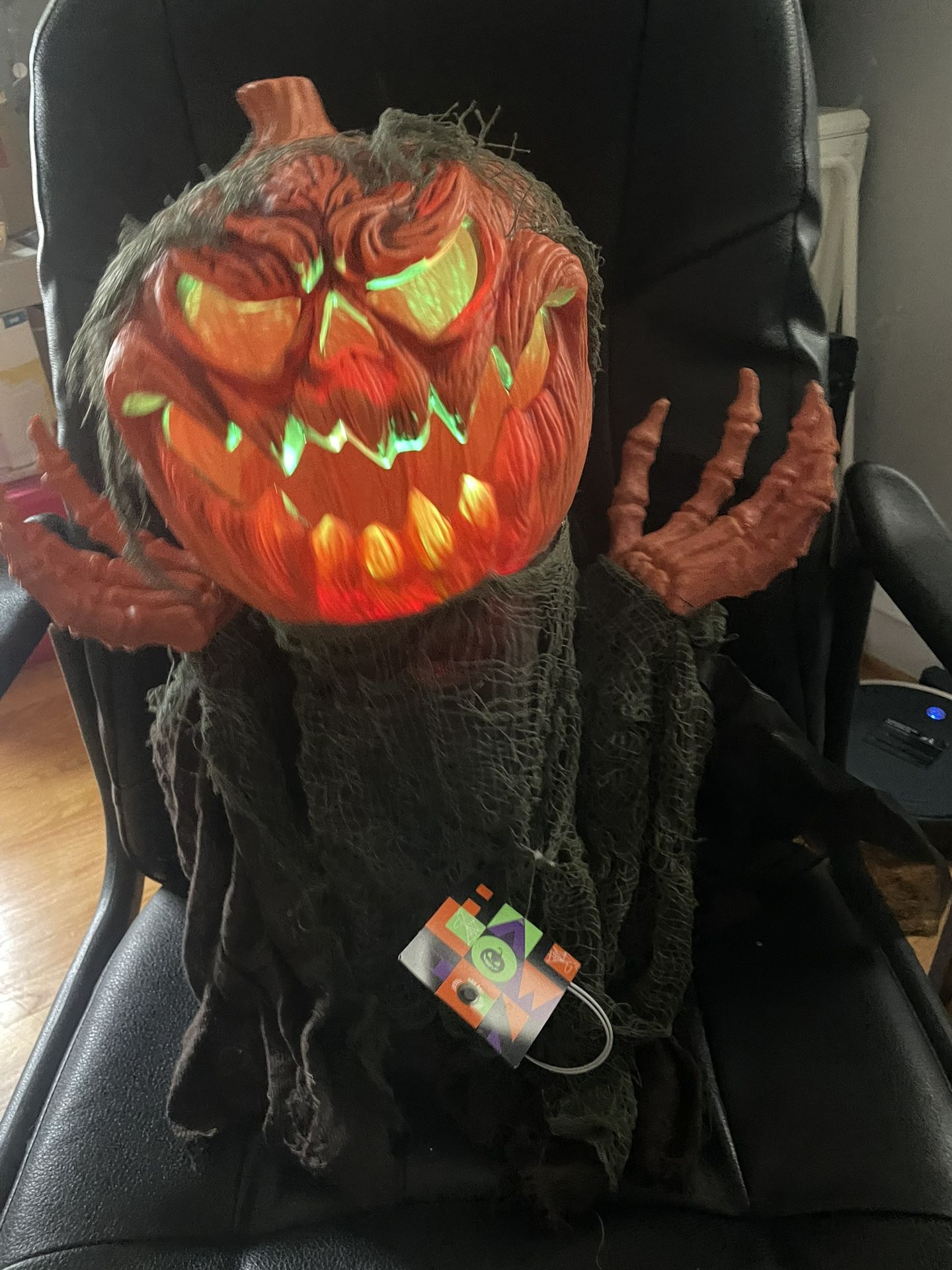 NEW Pumpkin Gourd Ground-breaker Tabletop Decoration