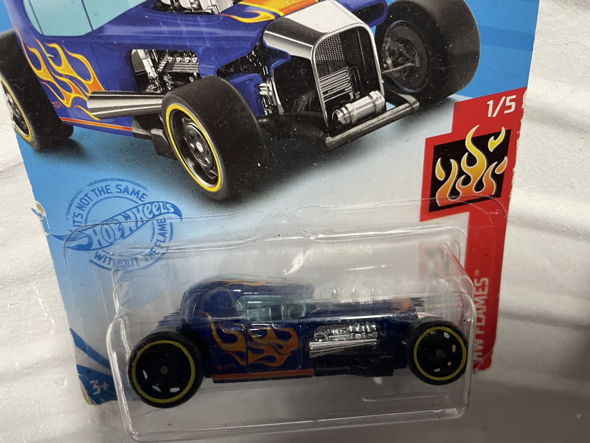 Hot Wheels Mod Rod - HW Flames Diecast Vehicle - photo 2