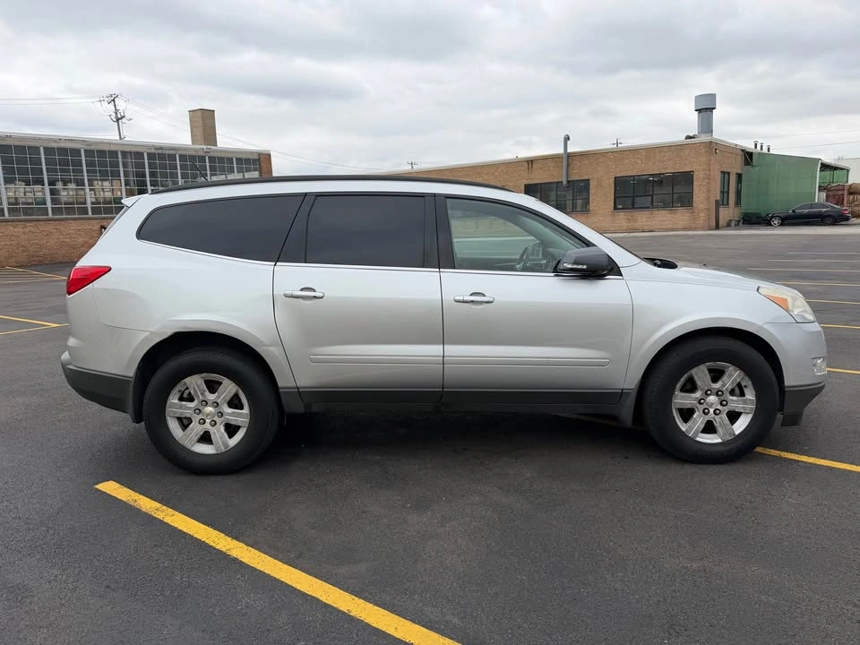 2012 Chevrolet Traverse LT AWD - photo 5