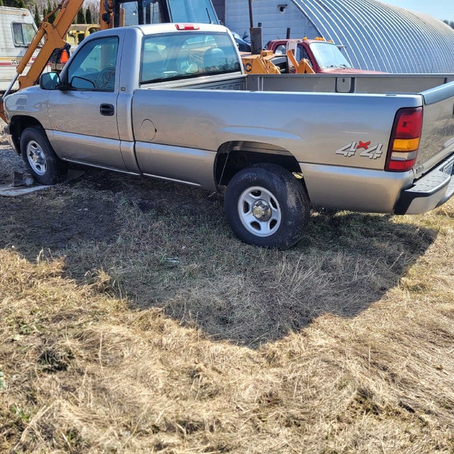2000 Chev Silverado 4x4 1500 - photo 3