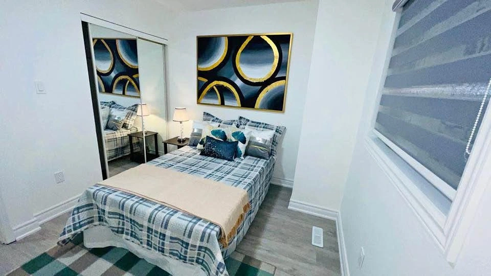 3 Beds 2 Baths - House