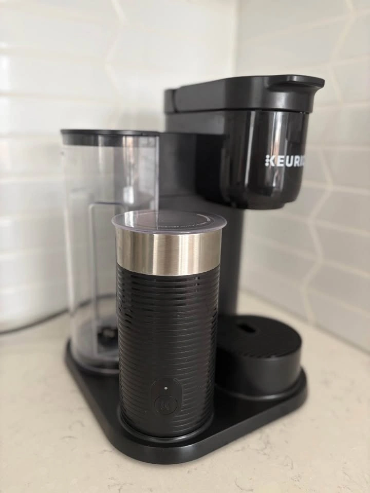 Keurig K-Café Essentials Coffee Machine w/ Frother - photo 2