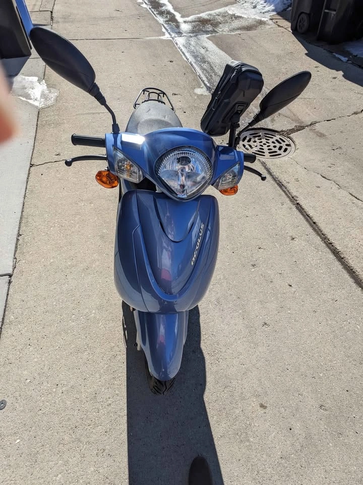 49cc Scooter - photo 2