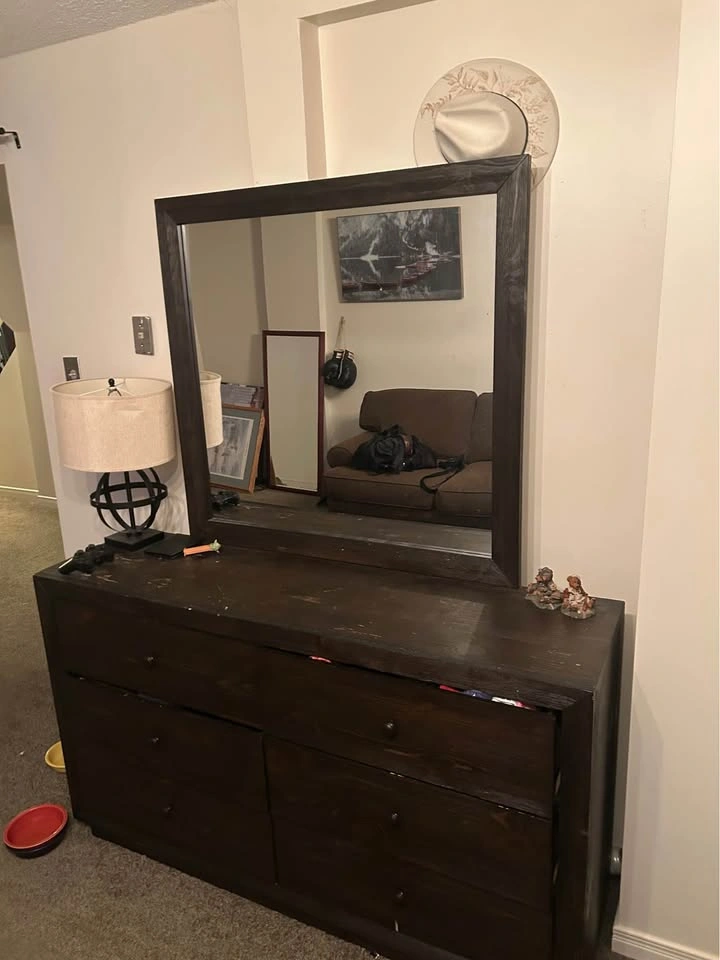 MOVING SALE - Desk, Queen Bed, Side Table, Chair, Dresser - photo 2