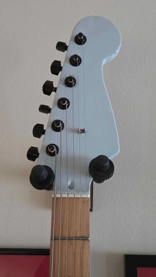 Bronco Bass baritone guitar unicorn thingy in surf blue - photo 3