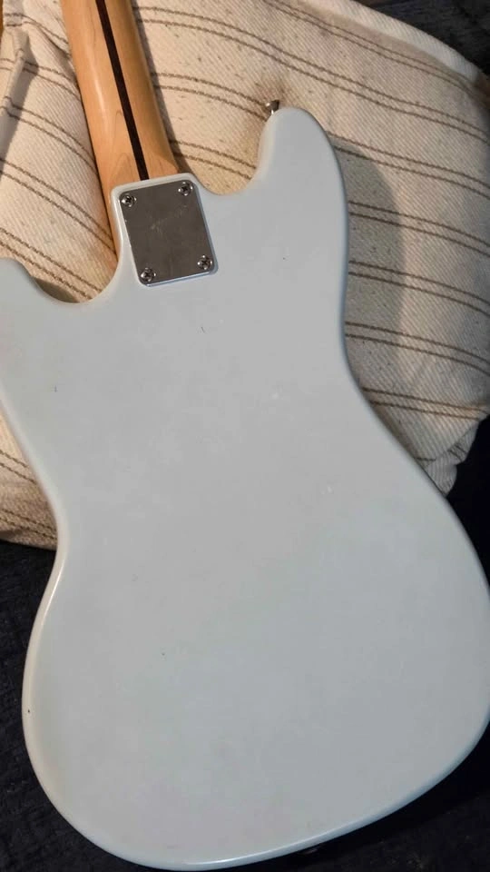 Bronco Bass baritone guitar unicorn thingy in surf blue - photo 5
