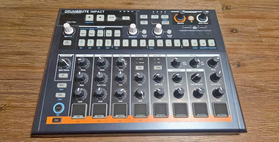 Arturia Drumbrute Impact
