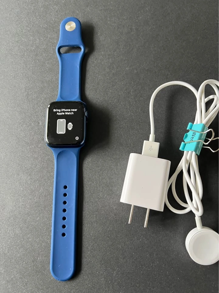 Apple Watch Series 6 (GPS, 44mm) Blue Aluminum - photo 2