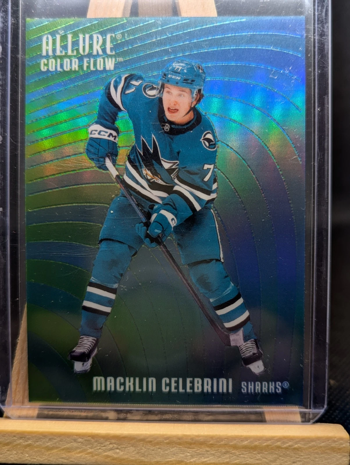 Macklin Celebrini 2025-26 UD Allure Hockey Color Flow Green-Blue