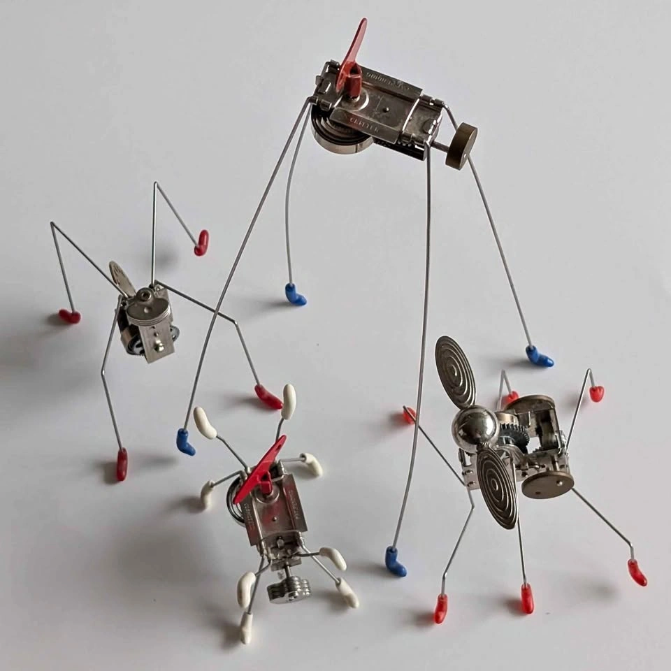 Kikkerland Wind up Robot Insects - Set of 4
