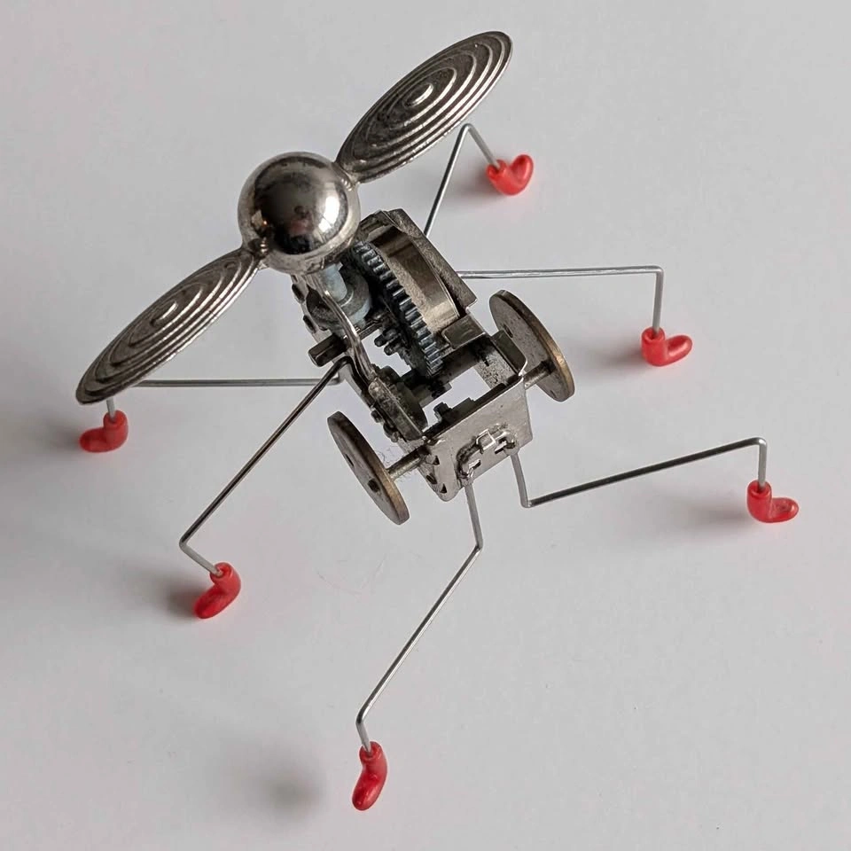 Kikkerland Wind up Robot Insects - Set of 4 - photo 3
