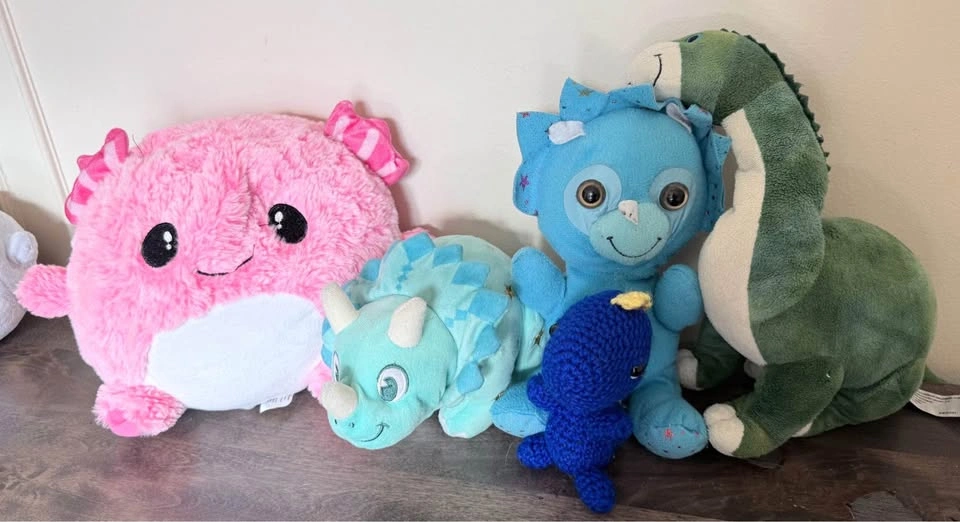 10 Plushies Bundle - Disney, Gabby's Dollhouse, Jellycat-style & - photo 3