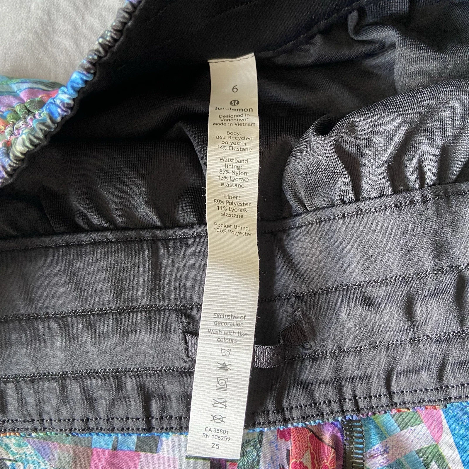 NEW Lululemon Seawheeze 2018 Women's Special Edition Tracker Sho - photo 4