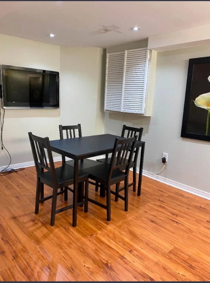 1 Bed 1 Bath - Apartment - photo 5