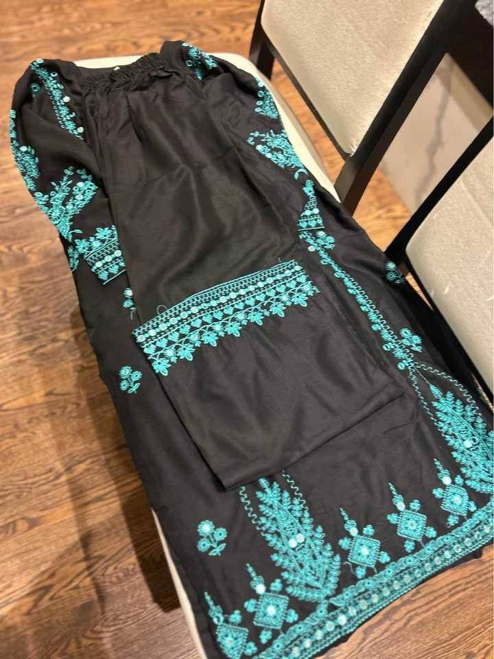 Black Dress - photo 3