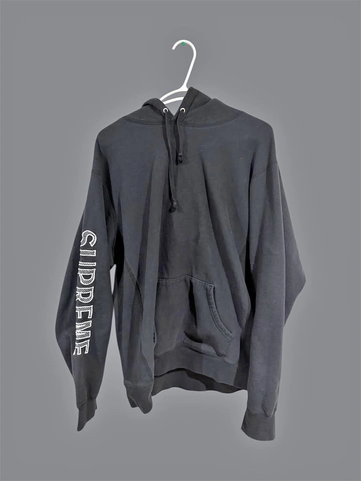 Supreme Hoodie 🤍