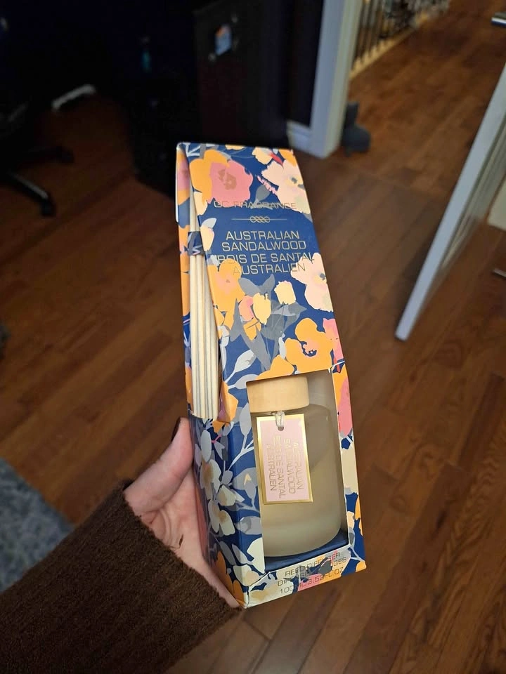 Brand New Sandlewood Reed Diffuser