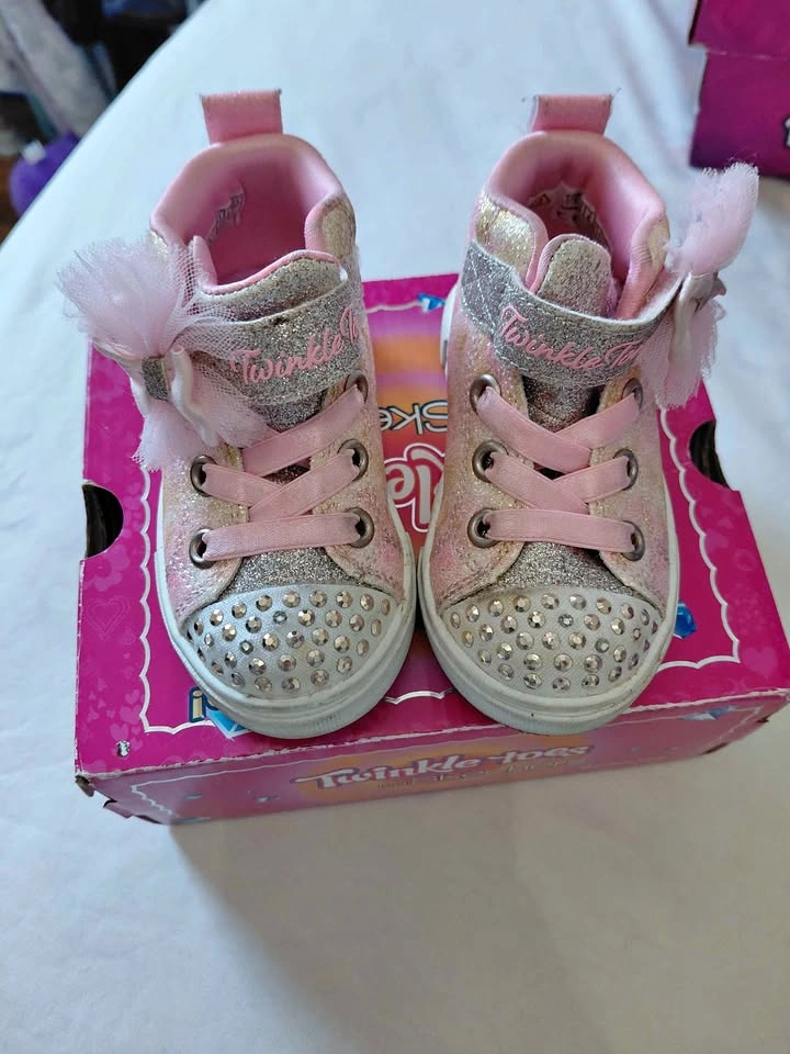 Twinkel Girls shoes size 5