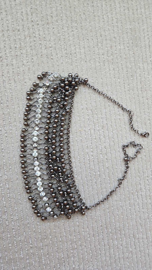 Used Bracelets and Hair Pins - photo 5