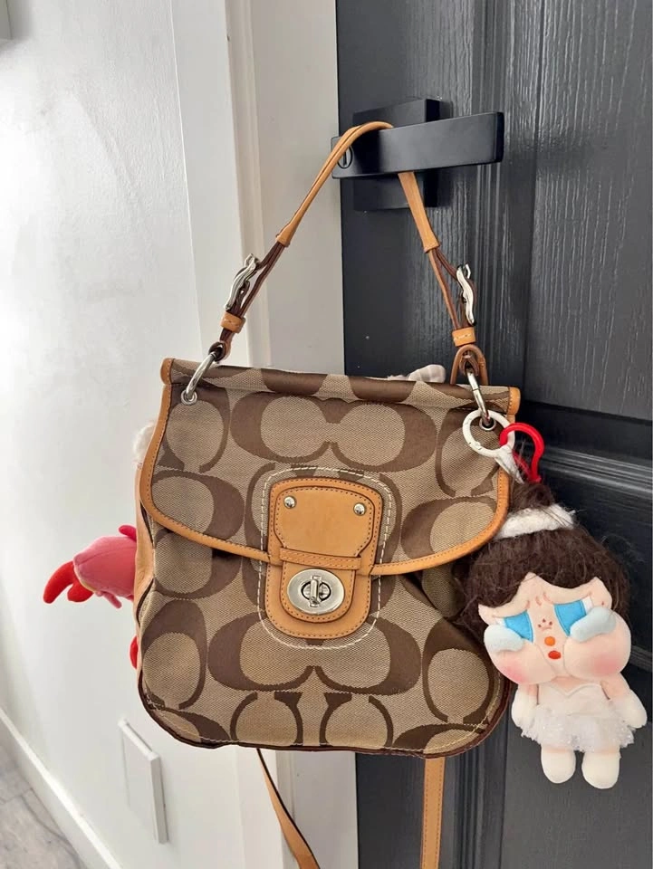 Authentic Vintage Coach 70th Anniversary Penelope Handbag 2012