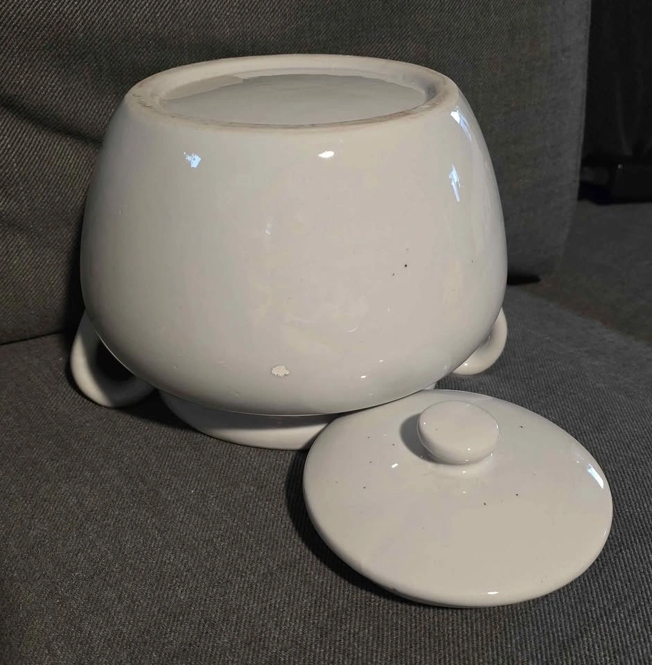 Vintage White Ceramic Bean Pot – Classic Farmhouse Style - photo 4