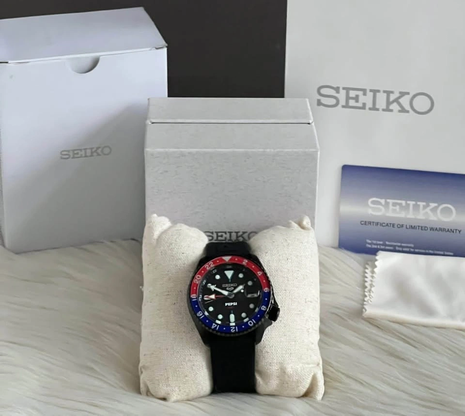Seiko Men's 5 Sports x Pepsi Limited Edition Automatic Watch - photo 2