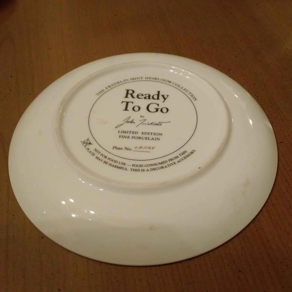 Franklin Mint Ready to Go Labrador Dog Plate - photo 3