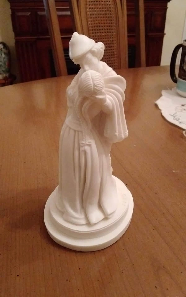 Vintage Faro white Romeo and Juliet figurine - photo 2